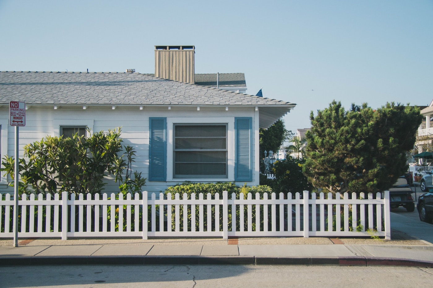 A classic Peninsula home with a white picket fence